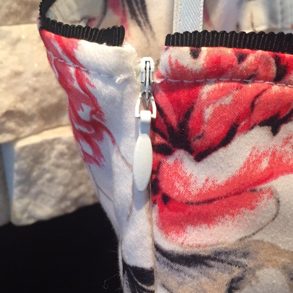 Elegant Flower Print Dress - Picture 6 of 7